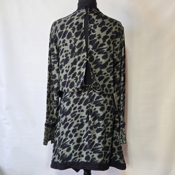Reiss Katie Animal Print Flippy Dress Green Black Long Sleeve 4 NWT Office Party - Picture 3 of 8